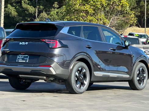 New 2026 Kia Sportage LX image 4