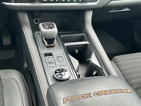 Used 2025 Nissan Pathfinder Rock Creek AWD/4WD image 17