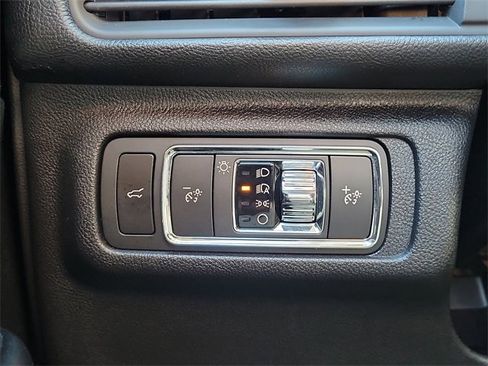 Certified 2022 Lincoln Corsair FWD image 24