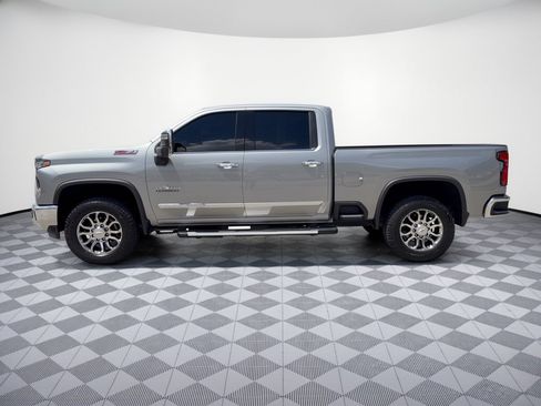 Used 2026 Chevrolet Silverado 2500 LTZ w/ LTZ Texas Edition AWD/4WD image 2