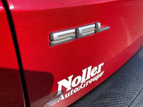 Used 2022 Ford Escape SEL w/ Technology Package image 8