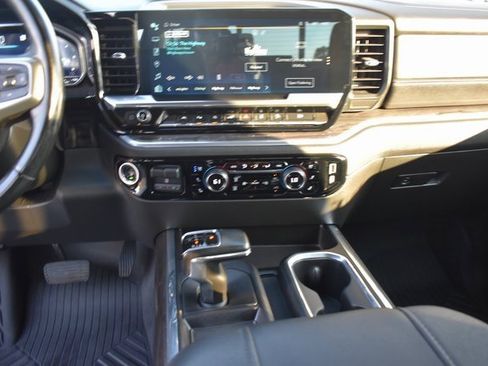 Used 2023 Chevrolet Silverado 1500 LTZ w/ LTZ Premium Package image 17