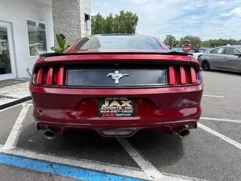 Used 2017 Ford Mustang Coupe RWD image 18