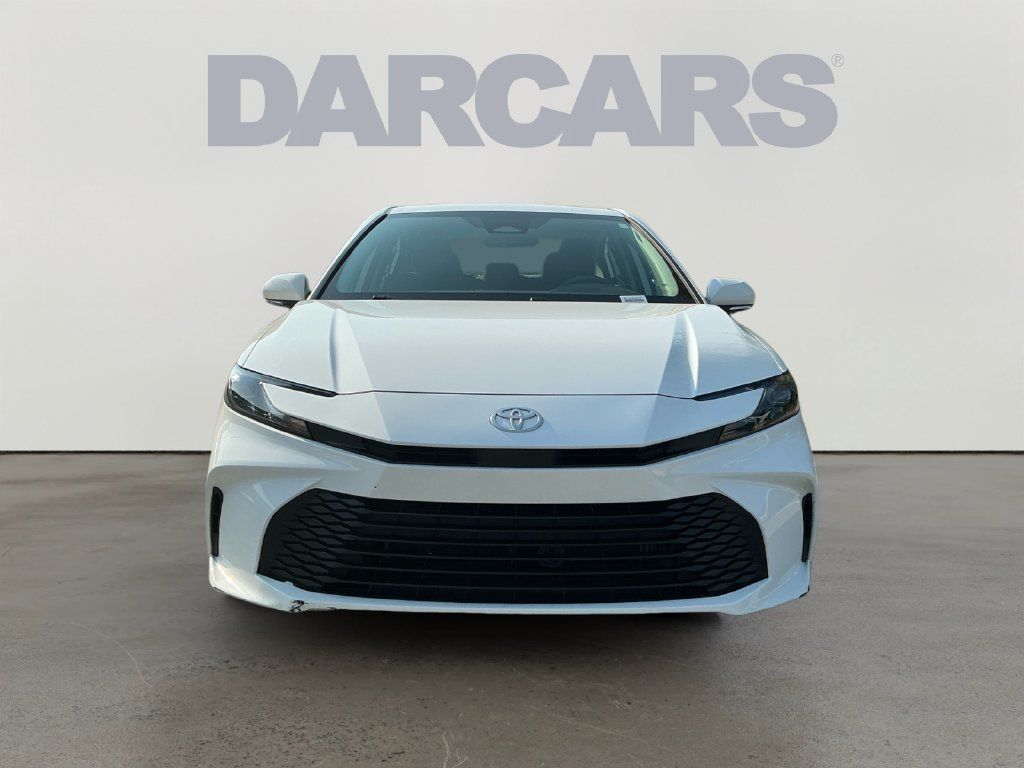 Used 2025 Toyota Camry LE FWD image 2