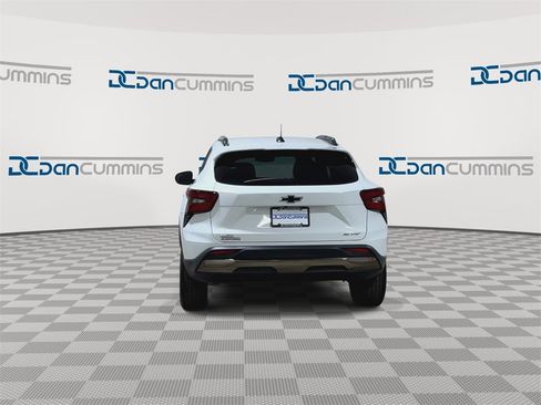 Certified 2026 Chevrolet Trax ACTIV w/ Sunroof Package image 8