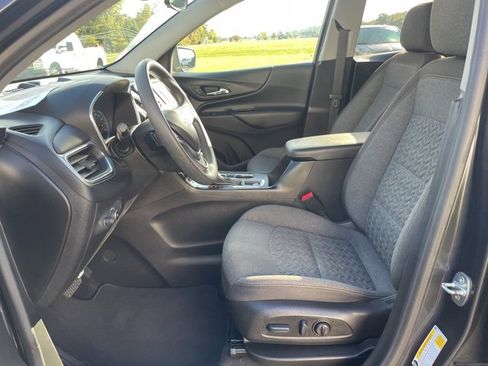 Used 2022 Chevrolet Equinox LT image 8