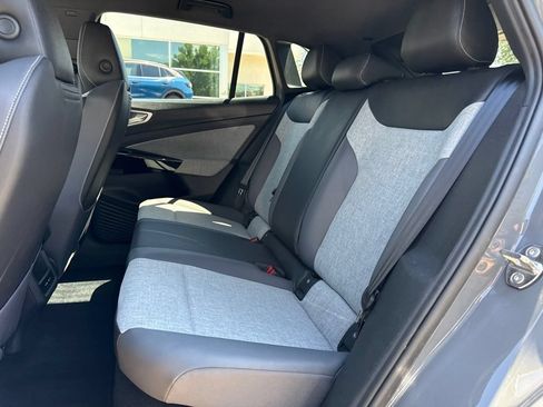 Certified 2024 Volkswagen ID.4 Pro AWD/4WD image 25