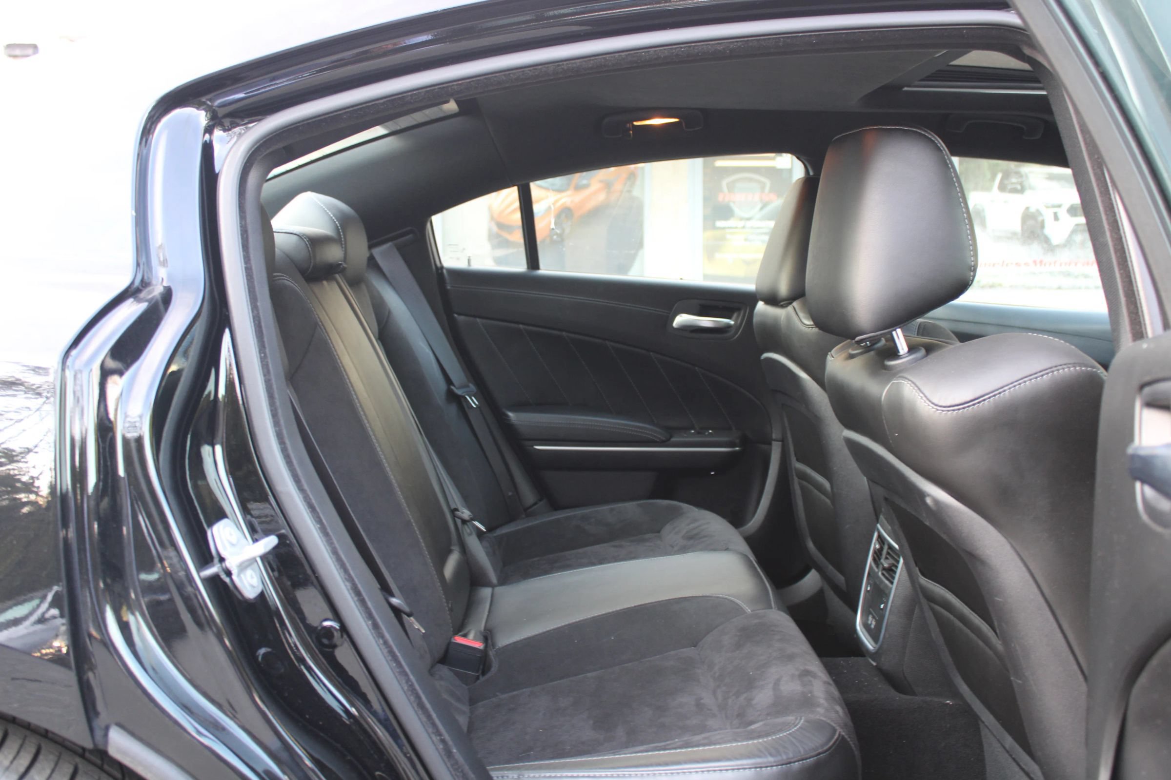 Used 2022 Dodge Charger Scat Pack w/ Dynamics Package RWD image 14