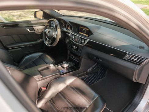 Used 2012 Mercedes-Benz E 63 AMG Wagon image 33
