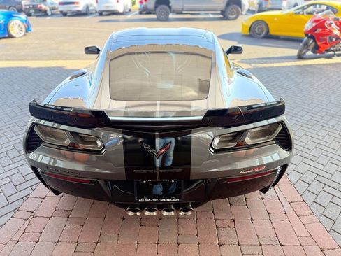 Used 2015 Chevrolet Corvette Z06 w/ 3LZ Preferred Equipment Group RWD image 13