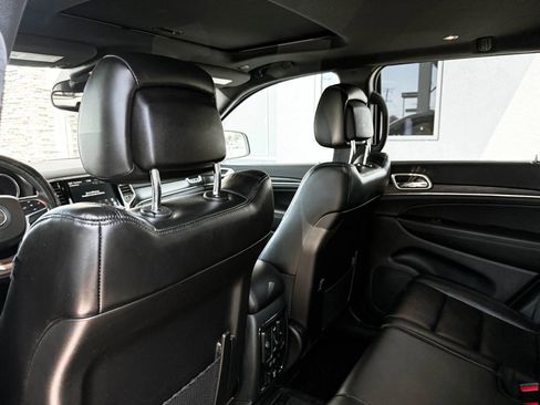 Used 2020 Jeep Grand Cherokee Limited w/ Premium Lighting Group RWD image 25