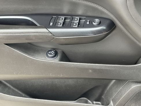 Used 2015 Cadillac SRX Performance w/ Driver Awareness Package AWD/4WD image 32
