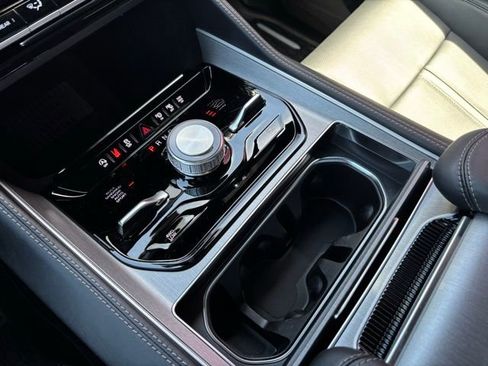 New 2026 Jeep Grand Wagoneer 4WD image 24