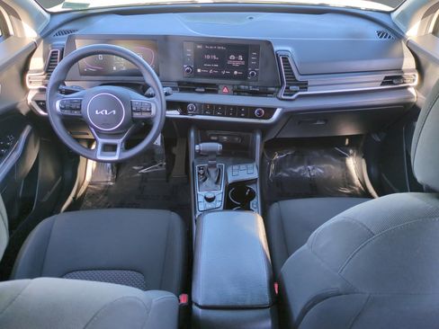 Used 2024 Kia Sportage LX image 10
