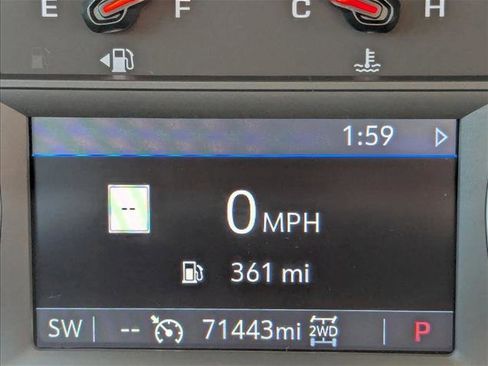 Used 2023 GMC Acadia SLT image 11