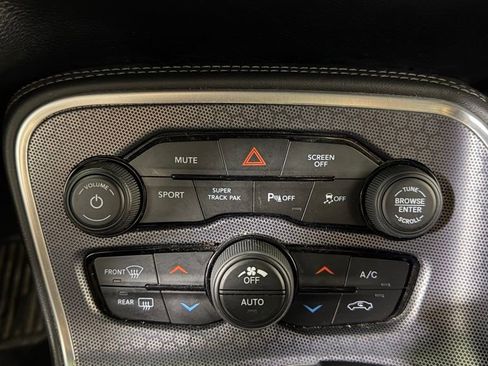 Used 2017 Dodge Challenger GT w/ Driver Convenience Group AWD/4WD image 23