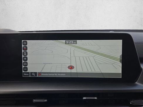 Used 2025 Kia Telluride S FWD image 12