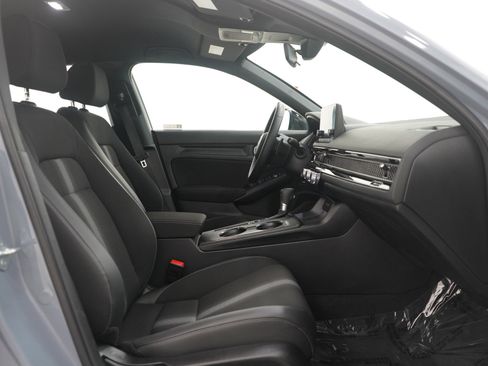 Used 2023 Honda Civic Sport image 11