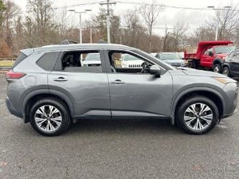 Used 2023 Nissan Rogue SV w/ SV Premium Package image 2