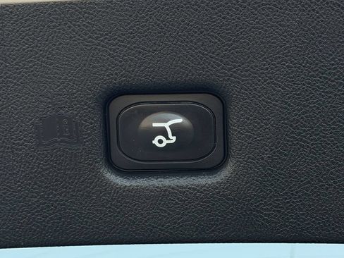 Used 2023 Lincoln Nautilus Reserve w/ Equipment Group 201A FWD image 28