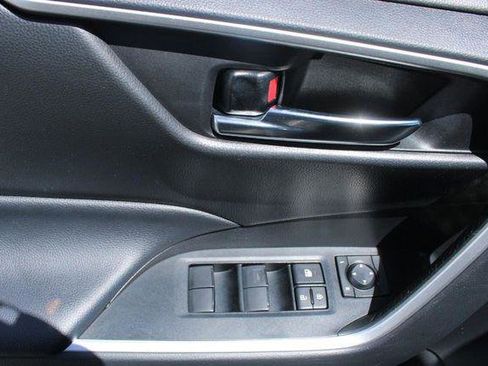 Certified 2021 Toyota RAV4 XLE AWD/4WD image 15