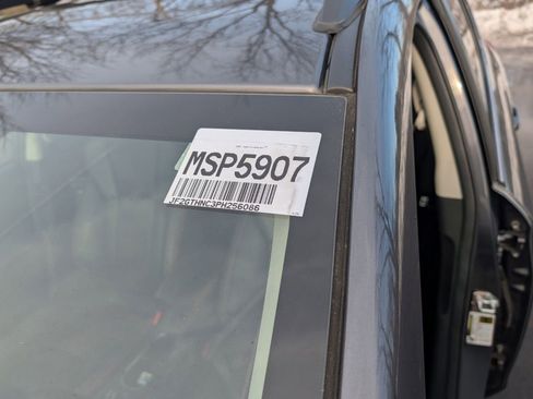 Used 2023 Subaru Crosstrek 2.5i Limited image 33