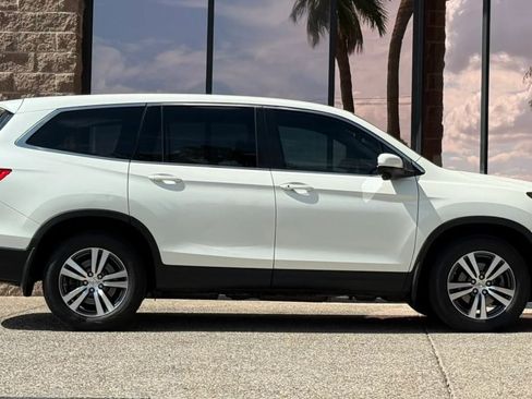 Used 2017 Honda Pilot EX image 15