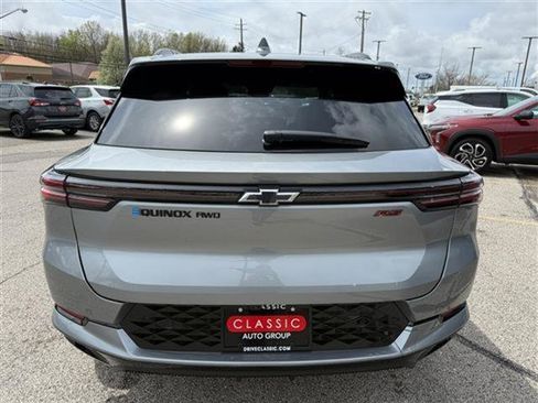 New 2025 Chevrolet Equinox EV RS image 5