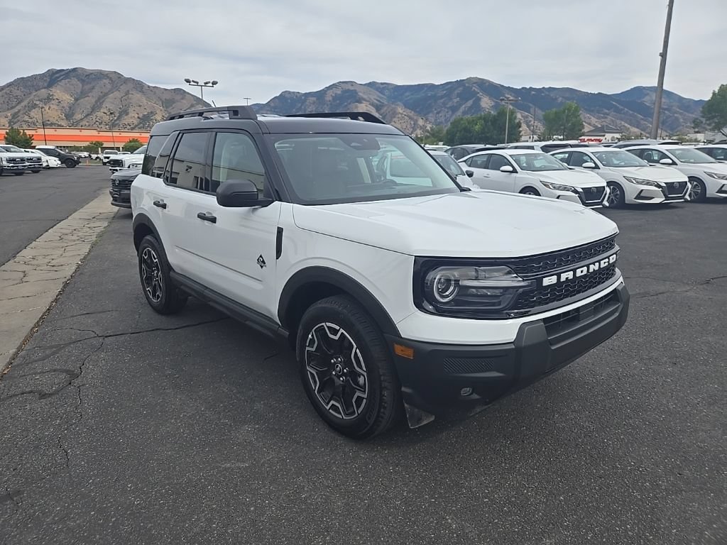 Used 2026 Ford Bronco Sport Outer Banks AWD/4WD image 3