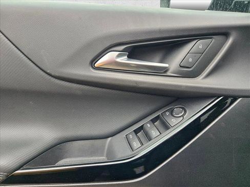 Used 2025 Chevrolet Equinox LT image 12