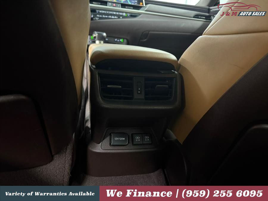 Used 2019 Lexus ES 350 w/ Premium Package FWD image 36
