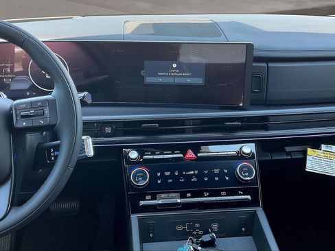 New 2026 Hyundai Santa Fe Calligraphy image 6