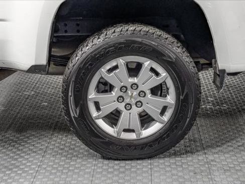 Used 2022 Chevrolet Colorado LT w/ Fleet Safety Package image 28