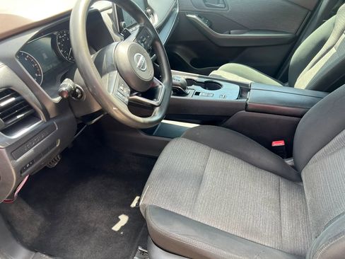 Used 2021 Nissan Rogue S FWD image 12