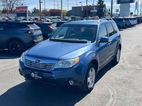 Used 2010 Subaru Forester 2.5X Limited AWD/4WD image 5