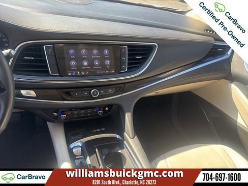 Used 2022 Buick Enclave Essence w/ Sport Touring Edition image 12