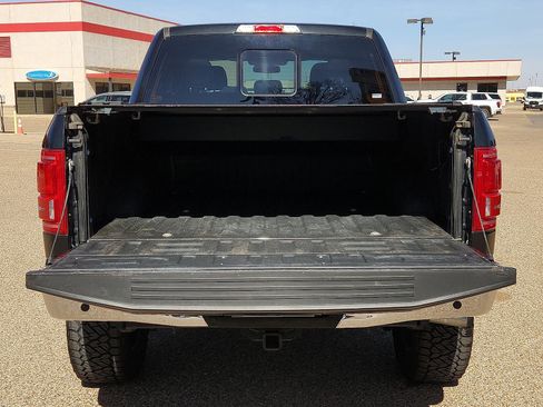 Used 2015 Ford F150 Lariat w/ Equipment Group 502A Luxury image 9