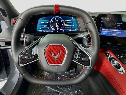 Used 2024 Chevrolet Corvette Stingray Preferred Conv w/ Z51 Performance Package RWD image 12