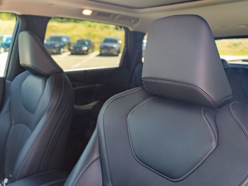 Certified 2026 INFINITI QX60 Luxe w/ Cargo Package FWD image 10