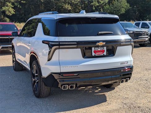 New 2026 Chevrolet Traverse High Country image 4