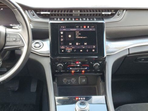 Used 2021 Jeep Grand Cherokee L Altitude image 24