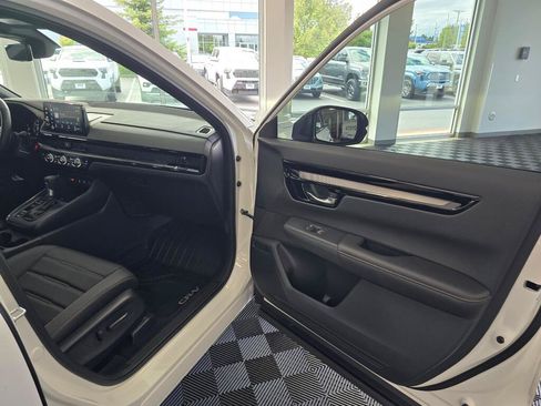 Used 2026 Honda CR-V Sport Touring image 42
