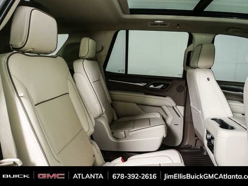 Used 2022 GMC Yukon Denali image 23