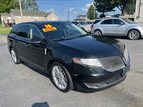 Used 2014 Lincoln MKT AWD w/ Equipment Group 201A image 4