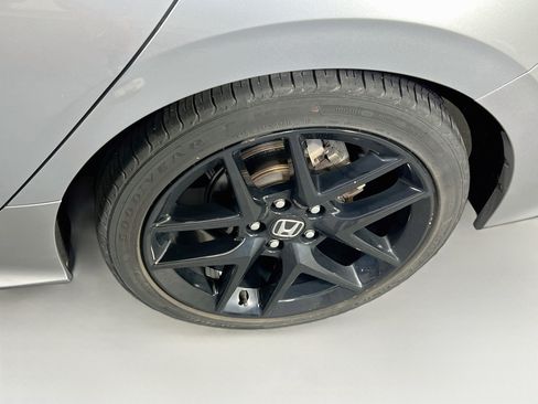 Used 2023 Honda Civic Sport image 28