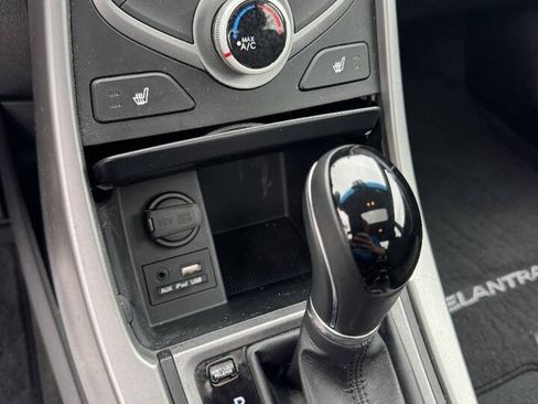 Used 2016 Hyundai Elantra Value Edition FWD image 19