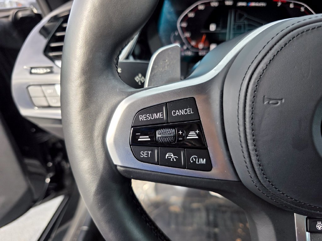 Used 2022 BMW Z4 M40i w/ Driving Assistance Package RWD image 13