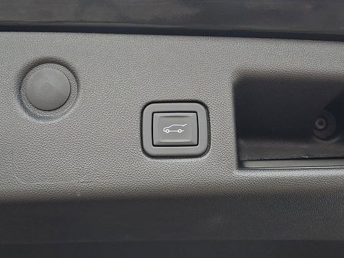 Used 2024 Chevrolet Equinox RS image 27