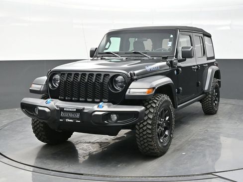 Used 2023 Jeep Wrangler Unlimited AWD/4WD image 2