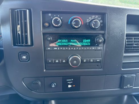 Used 2025 GMC Savana 2500 w/ Driver Convenience Package RWD image 17